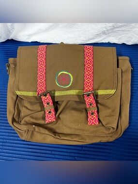 American Girl Lea Clark Messenger Bag